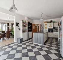Haus zum Kaufen in Mühlhausen 730.000,00 € 259.21 m²
