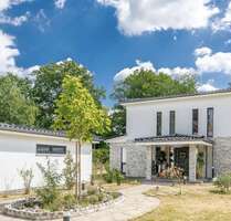 Haus zum Kaufen in Hannover Isernhagen-Süd 2.390.000,00 € 242 m² - Hannover / Isernhagen-Süd
