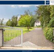 Haus zum Kaufen in Schloß Holte-Stukenbrock 850.000,00 € 146.58 m²