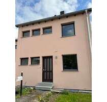 Haus zum Kaufen in Feuchtwangen 260.000,00 € 120 m²