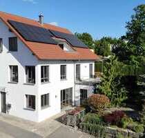 Haus zum Kaufen in Eibelstadt 1.099.000,00 € 215 m²