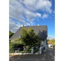 Haus zum Mieten in Albersweiler 1.600,00 € 195 m²