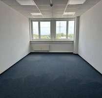 Büro in Berlin 340,00 € 9 m² - 340,00 EUR Kaltmiete, ca.  9,00 m² in Berlin (PLZ: 12681)