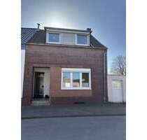 Haus zum Kaufen in Krefeld 249.000,00 € 135 m²
