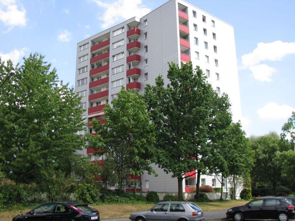 Wohnung zum Kaufen in Bergisch Gladbach 220.000,00 € 81 m²