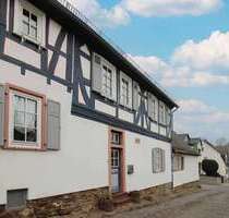 Haus zum Kaufen in Eltville am Rhein 349.000,00 € 210.29 m²