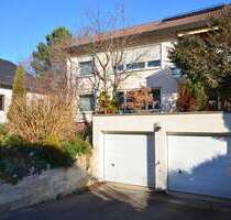 Haus zum Kaufen in Leonberg 790.000,00 € 235.46 m²