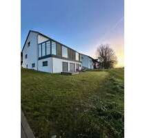 Haus zum Kaufen in Mengkofen 1.350.000,00 € 343 m²