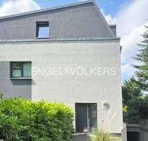 Haus zum Mieten in Hamburg 3.995,00 € 186 m²