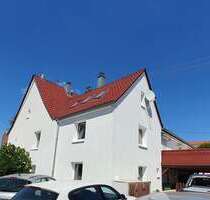 Haus zum Kaufen in Tiefenbronn 975.000,00 € 404.17 m²