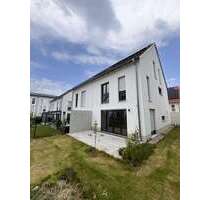 Haus zum Mieten in Obertraubling 1.890,00 € 140 m²