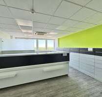 Büro in Marl 2.272,00 € 284 m² - 2.272,00 EUR Kaltmiete, ca.  284,00 m² in Marl (PLZ: 45770)