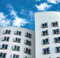 Haus zum Kaufen in Düsseldorf 2.150.000,00 € 520 m²