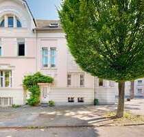 Haus zum Kaufen in Mülheim an der Ruhr 425.000,00 € 301 m²