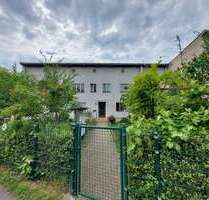 Haus zum Kaufen in Stuttgart Rot 1.950.000,00 € 324 m²