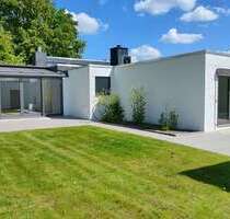 Haus zum Mieten in Bad Zwischenahn 3.250,00 € 225 m²