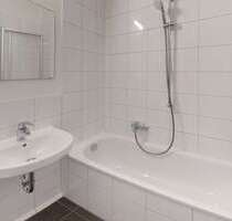 Wohnung zum Mieten in Halle 400,00 € 57.17 m²