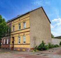 Haus zum Kaufen in Bitterfeld 179.000,00 € 138 m²