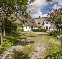 Haus zum Kaufen in Oldenswort 2.749.000,00 € 494.65 m²