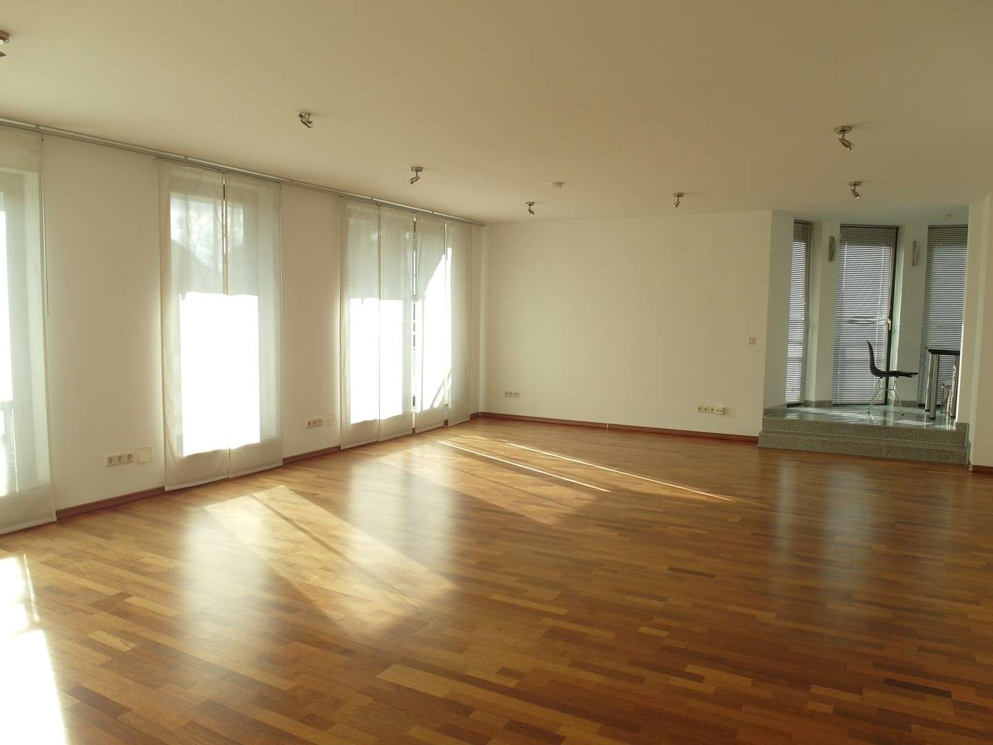 Wohnung zum Mieten in Meerbusch 2.200,00 € 174 m²