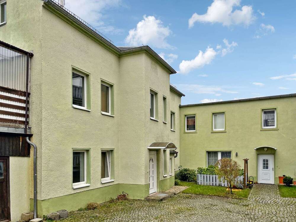 Wohnung zum Kaufen in Bischofswerda 85.000,00 € 127 m²