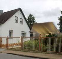 Haus zum Kaufen in Blumberg 99.000,00 € 110 m²