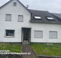 Haus zum Kaufen in Morbach-Hundheim-Hundheim 99.000,00 € 170 m²
