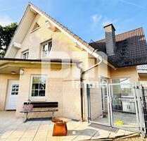 Haus zum Kaufen in Niestetal 629.900,00 € 261.7 m²