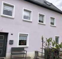 Haus zum Kaufen in Schwarzenbach 150.000,00 € 193 m²