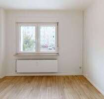 Wohnung zum Mieten in Halle 213,00 € 24.26 m²
