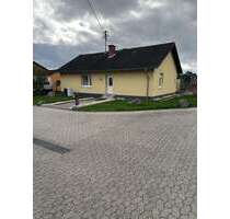 Haus zum Mieten in Brohl-Lützing 1.200,00 € 113 m²