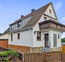 Haus zum Kaufen in Biedenkopf 250.000,00 € 178.53 m²