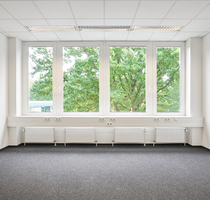 Büro in Hamburg 969,00 € 43 m² - 969,00 EUR Kaltmiete, ca.  43,00 m² in Hamburg (PLZ: 22339)