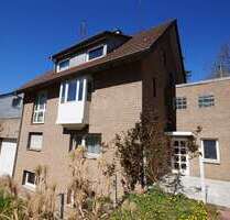 Haus zum Kaufen in Leonberg 880.000,00 € 208 m²