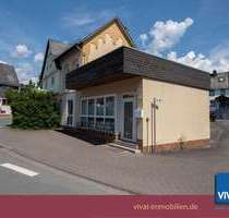 Haus zum Kaufen in Sinn 195.000,00 € 281.74 m²