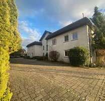 Haus zum Kaufen in Bad Dürrenberg 790.000,00 € 607 m²