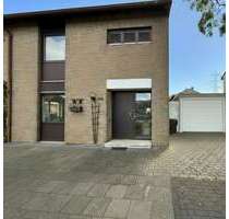 Haus zum Kaufen in Krefeld 358.000,00 € 115 m²