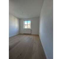 Wohnung zum Mieten in Werdau 385,00 € 54.58 m²