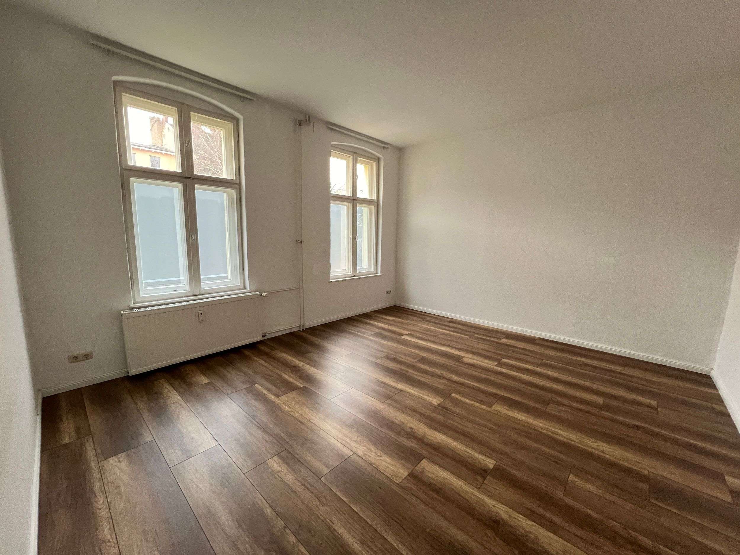 Wohnung zum Mieten in Berlin 2.111,72 € 162.44 m²