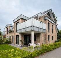 Haus zum Kaufen in Wiefelstede Ofenerfeld 1.850.000,00 € 455 m² - Wiefelstede / Ofenerfeld