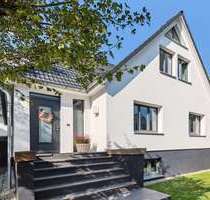 Haus zum Kaufen in Hamburg 2.490.000,00 € 207 m²