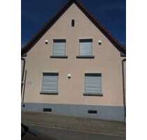 Haus zum Kaufen in Schönenberg-Kübelberg 195.000,00 € 100 m²
