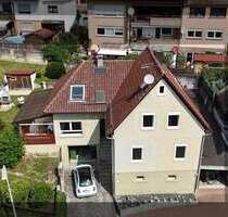 Haus zum Kaufen in Niefern-Öschelbronn Öschelbronn 490.000,00 € 166 m² - Niefern-Öschelbronn / Öschelbronn