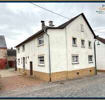 Haus zum Kaufen in Bogel 185.000,00 € 209 m²