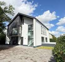 Haus zum Kaufen in Kaarst 2.199.000,00 € 372 m²