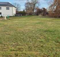 Grundstück zu verkaufen in Groitzsch 121.448,00 € 646 m²