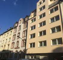 Haus zum Kaufen in Frankfurt 4.050.000,00 € 927.36 m²