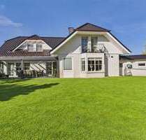 Haus zum Kaufen in Bad Bramstedt 911.000,00 € 215 m²