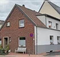 Haus zum Kaufen in Moers 299.000,00 € 123.45 m²
