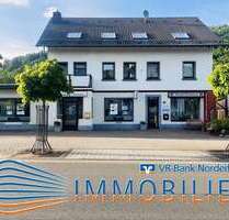 Haus zum Kaufen in Hellenthal 320.000,00 € 180.82 m²